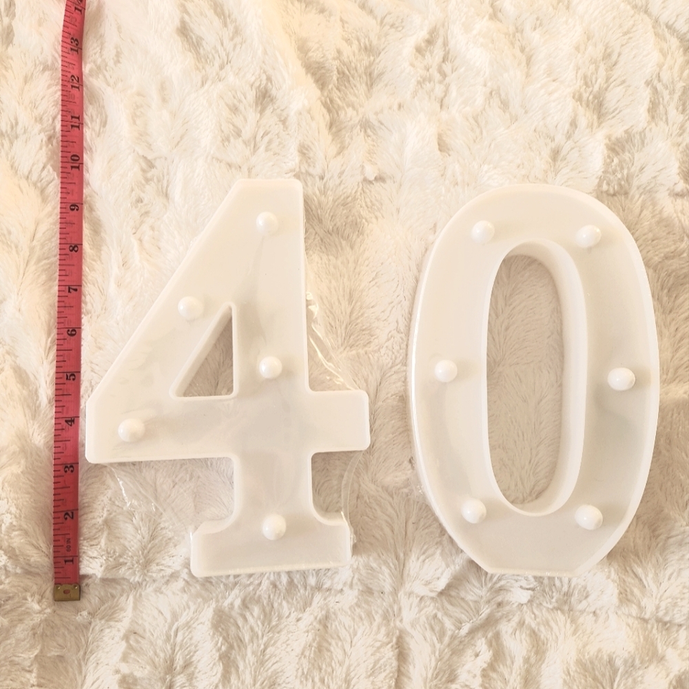 NEW 4 -0 Battery Operated Lighted Numbers 40th Birthday Party Decor